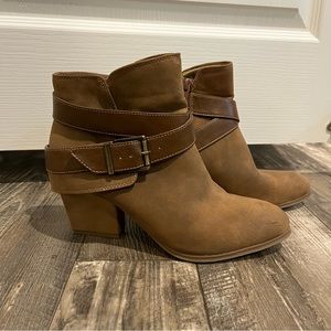 Ankle boots